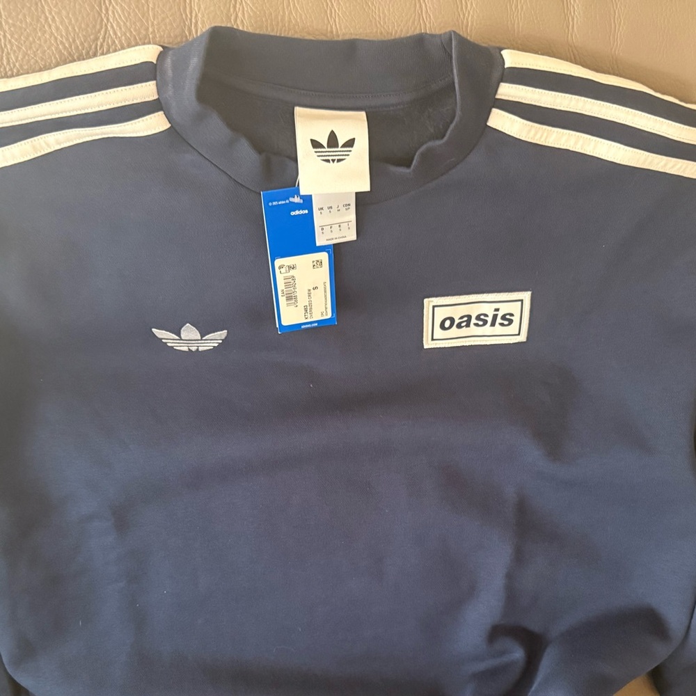 Oasis Adidas Oversized Crew Sweatshirt Authentic S Small Free Pin! Free Shipping